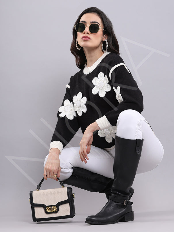 Sweet Bloom Pullover