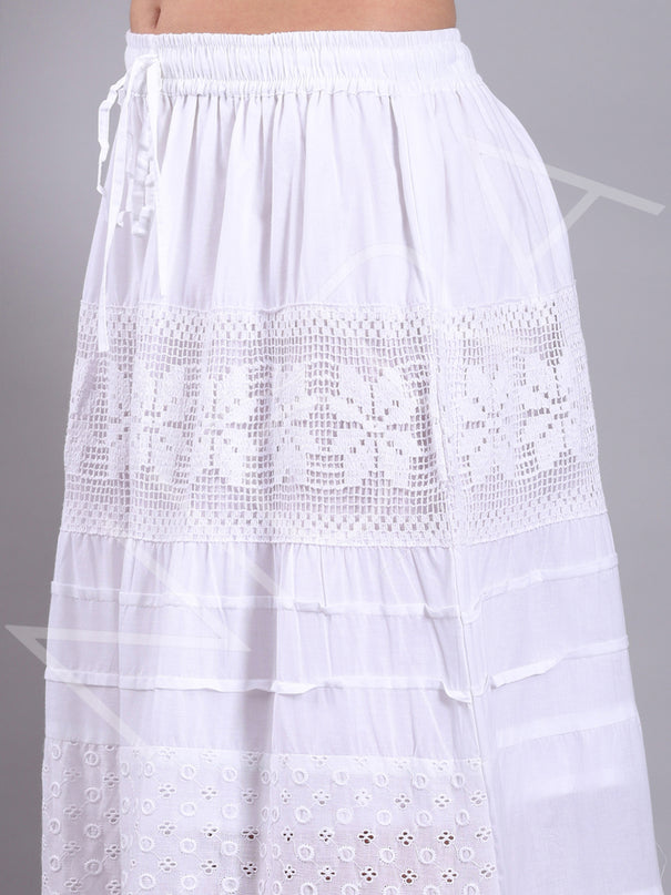 Lace Rhythm Long Skirt